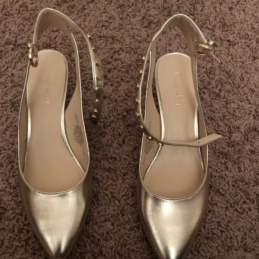 COPY - Kitten pumps, great for work.